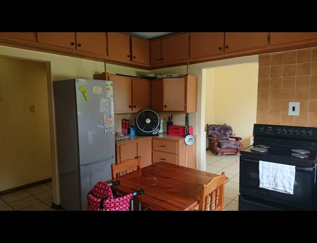3 BEDROOM HOUSE RENTED IN GLENCOE